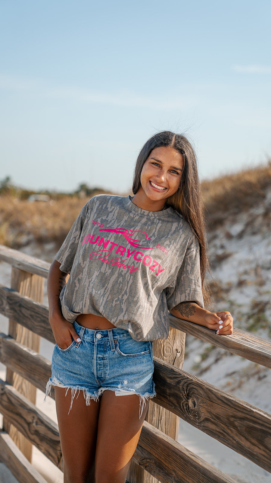 KC3 HOT PINK Bottomland Shirt