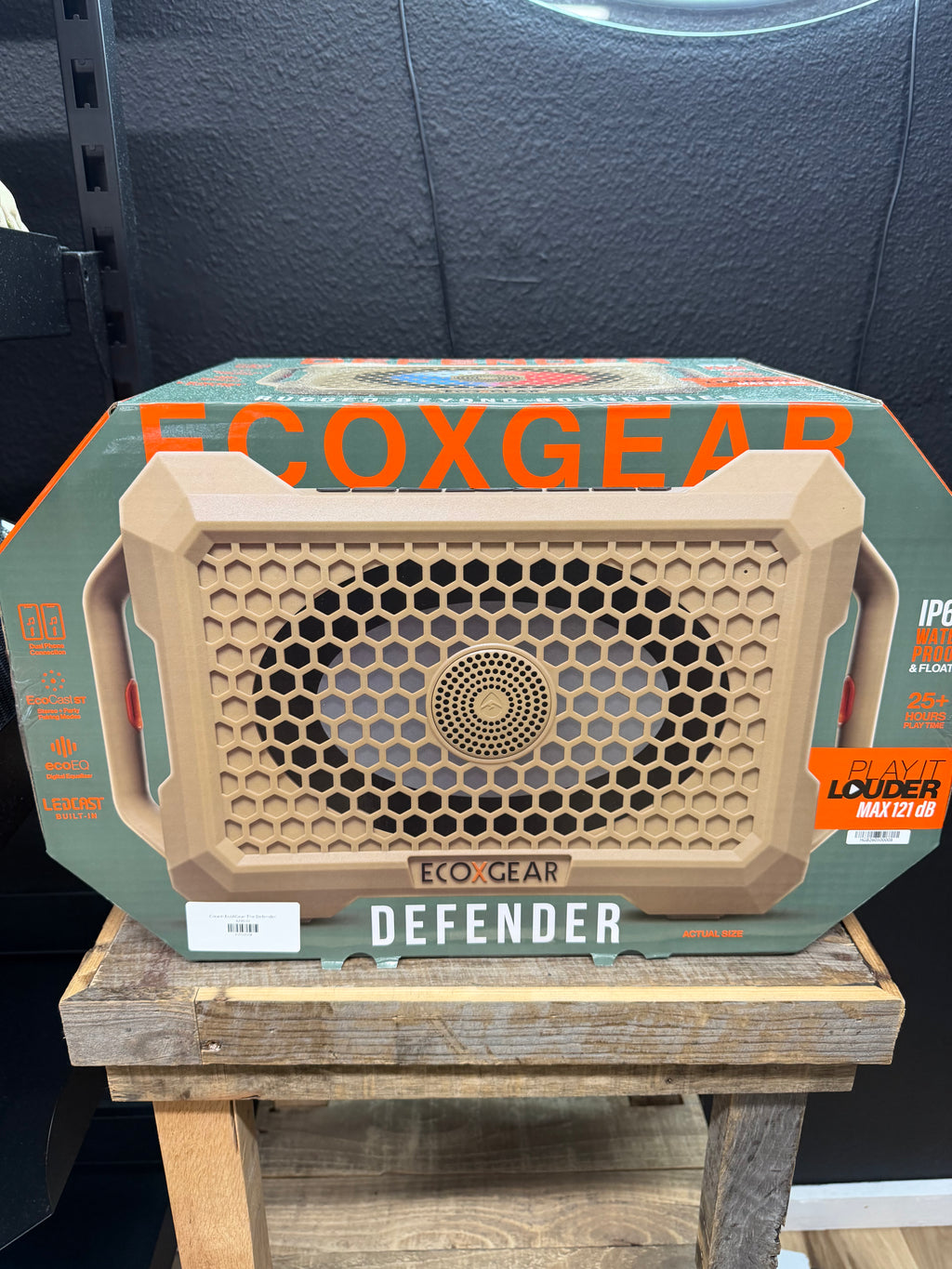 Cream EcoXGear The Defender